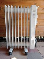 Sensys olie gevulde radiator electrisch, Doe-het-zelf en Verbouw, Verwarming en Radiatoren, Ophalen, 30 tot 80 cm, Radiator, Zo goed als nieuw