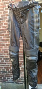 Motorbroek revit ignition 3 mt 48 long, Motoren, Kleding | Motorkleding, Ophalen, Heren, Tweedehands, Broek | leer