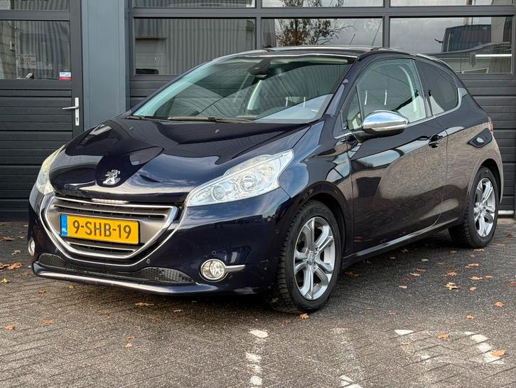 Peugeot 208 1.6 E-hdi 68KW 3-D 2-TR 2013 Blauw, Auto's, Peugeot, Particulier, Airbags, Airconditioning, Bluetooth, Boordcomputer
