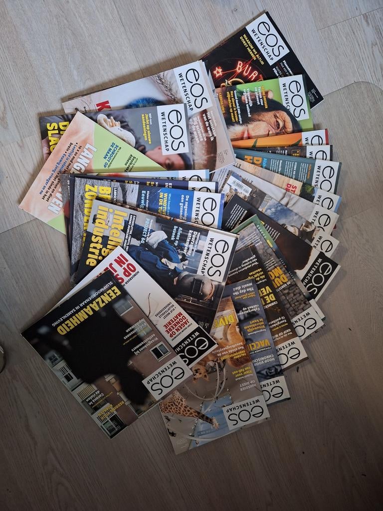 25 Eos tijdschriften - Wetenschap en Natuur, Boeken, Tijdschriften en Kranten, Ophalen, Zo goed als nieuw, Wetenschap en Natuur