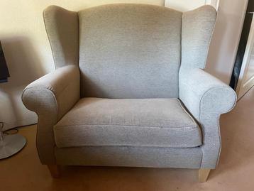 Prachtige Love Seat beschikbaar voor biedingen