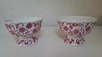 2 mooie rode gedecoreerde schalen op voet - Royal Schwabap, Antiek en Kunst, Ophalen of Verzenden