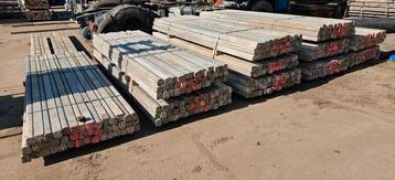 Betonpalen, boomgaardpalen te koop, tuinpalen, jukken beschikbaar voor biedingen