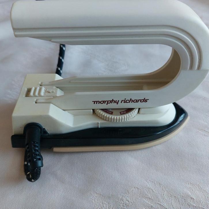 Vintage reisstrijkijzer Morphy Richards, Witgoed en Apparatuur, Strijkijzers en Strijkplanken, Zo goed als nieuw, Ophalen of Verzenden