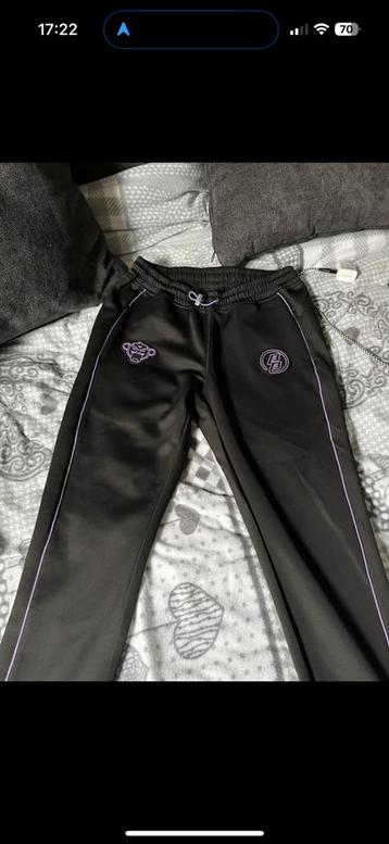 Black bananas broek beschikbaar voor biedingen