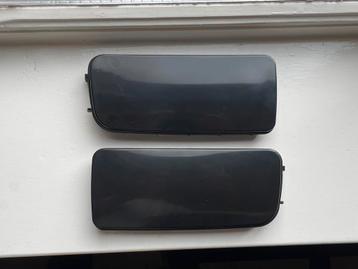 Afdekkappen mistlampen BMW E36 links en rechts  beschikbaar voor biedingen