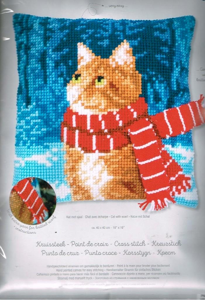 Cado vervaco borduurpakket kussen poes met sjaal, Hobby en Vrije tijd, Borduren en Borduurmachines, Nieuw, Borduurpakket, Ophalen of Verzenden