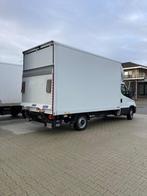 Iveco Daily bakwagen met laadklep 35S12 2021 Wit, Auto's, Te koop, Iveco, Airconditioning, Zwart