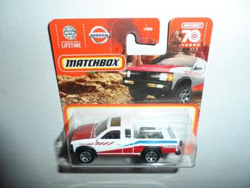 Matchbox - '95 Nissan Hardbody D21 - 1:64 - spul in laadbak beschikbaar voor biedingen