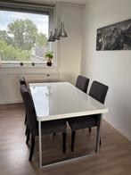 Eettafel met 4 grijze stoelen, Ophalen, Gebruikt, 4 tot 6 stoelen