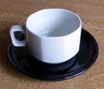 Boch Belgium espresso kopje kop en schotel zwart wit, Gebruikt, Ophalen of Verzenden, Effen, Kop(pen) en/of Schotel(s)