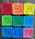 9 zachte plastic blokken met cijfers, dieren, vormen, Kinderen en Baby's, Speelgoed | Bouwstenen, Ophalen of Verzenden, Zo goed als nieuw
