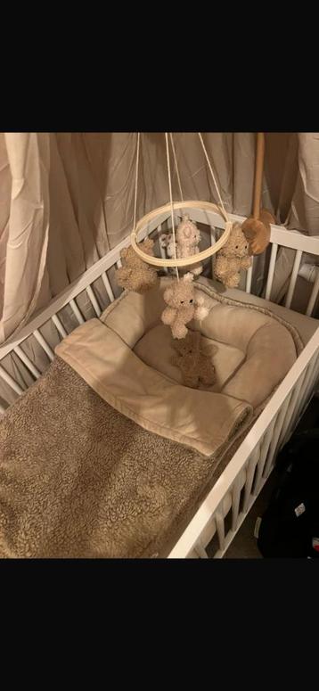 Babynestje velvet/teddystof taupe ZGAN beschikbaar voor biedingen