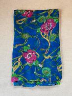 Mooie sjaal met rozen en riemen. Blauw. Nieuw., Nieuw, Ophalen of Verzenden, Sjaal