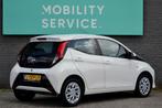 Toyota Aygo 1.0 VVT-i x-play AC Carplay Camera Cruise NAP, Voorwielaandrijving, Stof, Gebruikt, 4 stoelen