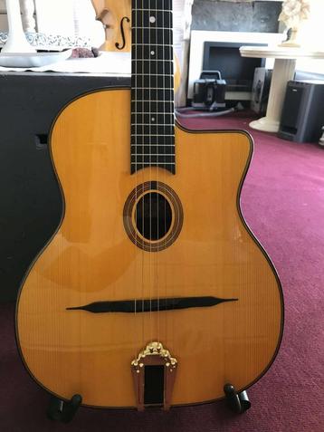 gypsy gitaar beschikbaar voor biedingen