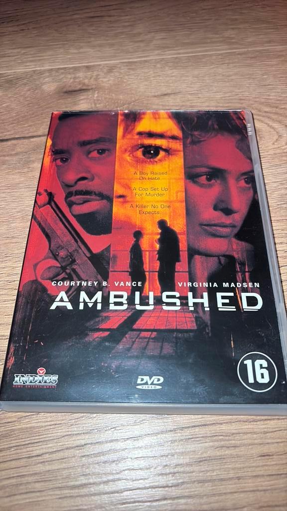 Ambushed met Courtney B. Vance en Virginia Madsen., Cd's en Dvd's, Dvd's | Thrillers en Misdaad, Zo goed als nieuw, Detective en Krimi