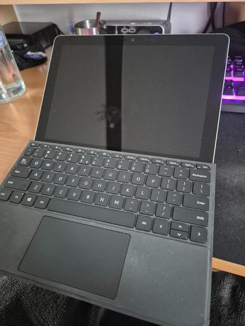 Microsoft Surface Go WiFi 4GB ram 64GB beschikbaar voor biedingen