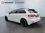 Audi A3 Sportback 1.5 TFSI CoD Sport S Line Edition, Auto's, Euro 6, 4 cilinders, Leder en Stof, Wit