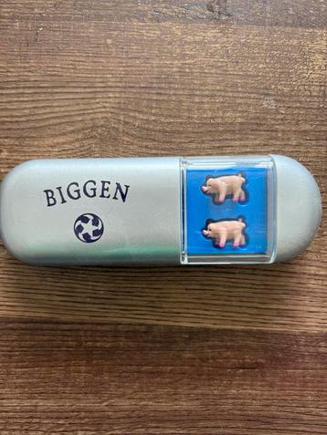 Spel biggen beschikbaar voor biedingen
