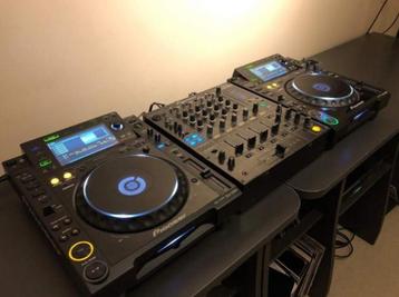 2x Pioneer CDJ2000 + DJM800 Professionele dj set xdj cdj djm beschikbaar voor biedingen