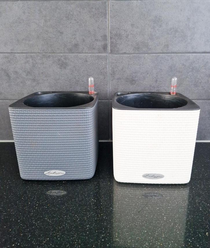 Bloempot 2 Stuks Lechuza met Irrigatiesysteem ZGAN, Tuin en Terras, Bloempotten, Zo goed als nieuw, Kunststof, Binnen, Minder dan 40 cm