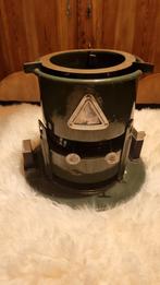 Oude donkergroene 2-pits petroleumstel met lucifers, Gebruikt, Overige brandstoffen, Petroleumkachel, Ophalen of Verzenden