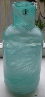Vaas, glas. Prachtige kleur. Swirl., Ophalen of Verzenden, Zo goed als nieuw, Glas