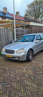 Mercedes C-Klasse 1.8 C180 Kompr Combi 2002 Grijs, Auto's, Mercedes-Benz, Origineel Nederlands, Te koop, Zilver of Grijs, 5 stoelen