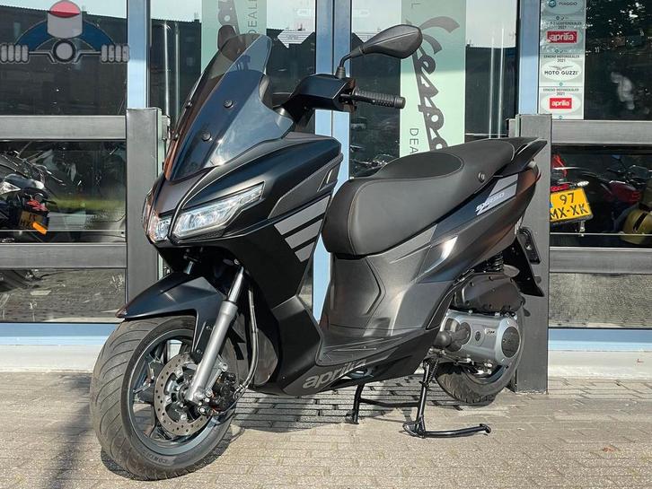 Aprilia SXR SPORT 50 actie tot 30-11, Fietsen en Brommers, Scooters | Aprilia, Nieuw, Overige modellen, Maximaal 45 km/u, Benzine