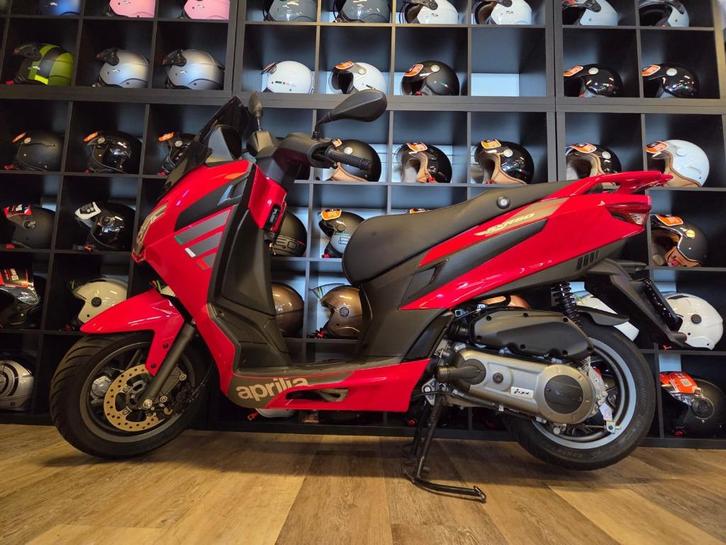 APRILIA SXR BROMSCOOTER, Fietsen en Brommers, Scooters | Aprilia, Gebruikt, SR 50, Benzine, Ophalen