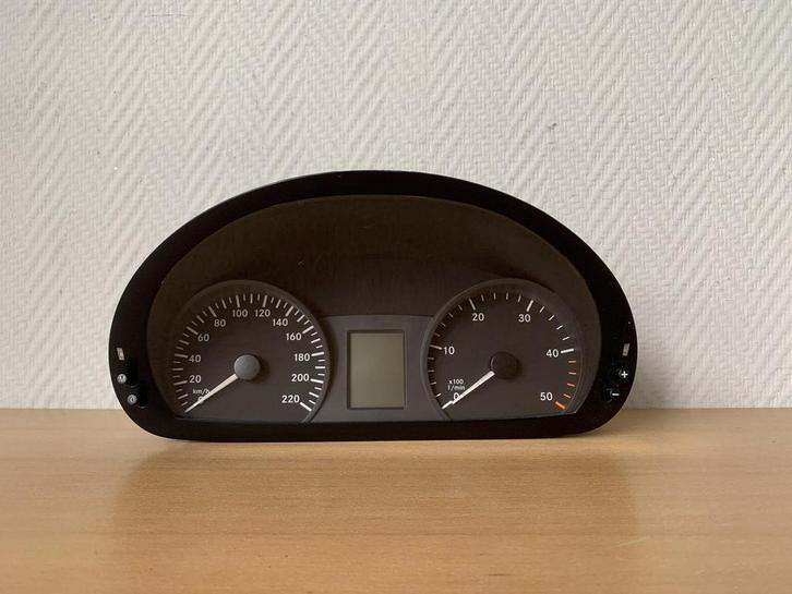 mercedes vito W639 kilometerteller 2.2 diesel A6394464321, Auto-onderdelen, Dashboard en Schakelaars, Mercedes-Benz, Gebruikt
