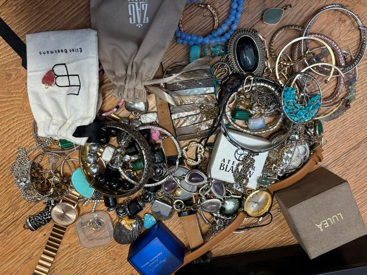 Verzameling sieraden, Sieraden, Tassen en Uiterlijk, Antieke sieraden, Ketting, Overige materialen, Ophalen of Verzenden