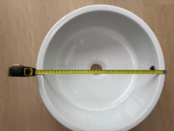 2x ronde waskom Ø 41,5 inclusief afvoerplug beschikbaar voor biedingen