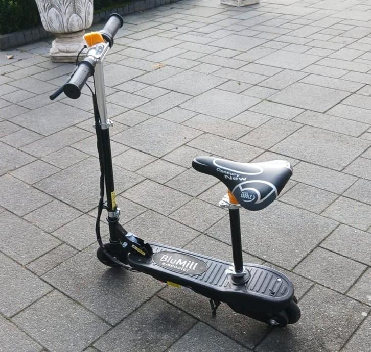 Kinder Elektrische step, Fietsen en Brommers, Steps, Gebruikt, Elektrische step (E-scooter), Ophalen
