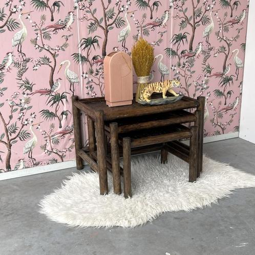 Vintage seventies mimiset 3 delig bijzettafeltjes bamboe, Huis en Inrichting, Tafels | Bijzettafels, Gebruikt, Rechthoekig, Minder dan 45 cm