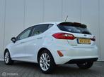 FORD FIESTA 1.0 ECOBOOST TITANIUM/CARPLAY/LED/KEYLESS/CLIMAT, Voorwielaandrijving, Gebruikt, Euro 6, Wit