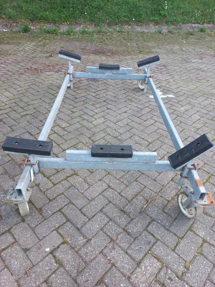 stalling bok corsiva 595  of andere boot, Watersport en Boten, Accessoires en Onderhoud, Zo goed als nieuw, Overige typen, Ophalen