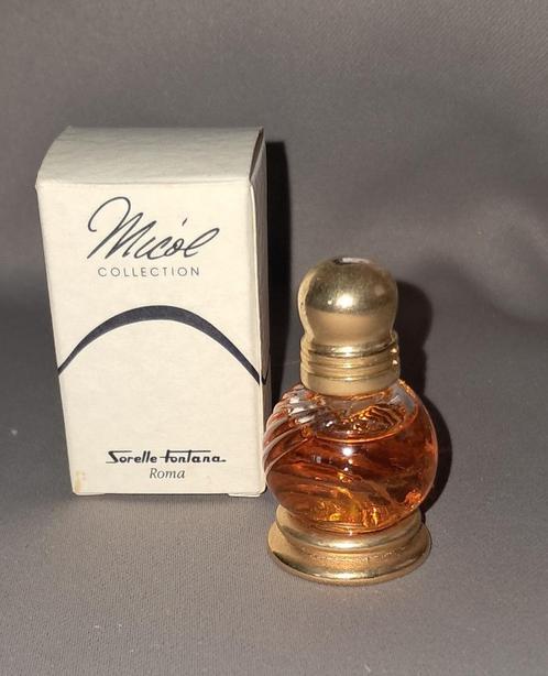 Volle parfum mini Sorelle fontana Micol + Doosje, Verzamelen, Parfumverzamelingen, Zo goed als nieuw, Miniatuur, Gevuld, Ophalen of Verzenden