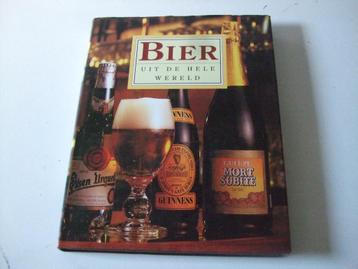 Bierboek "Bier uit de hele wereld" (nr.10) beschikbaar voor biedingen