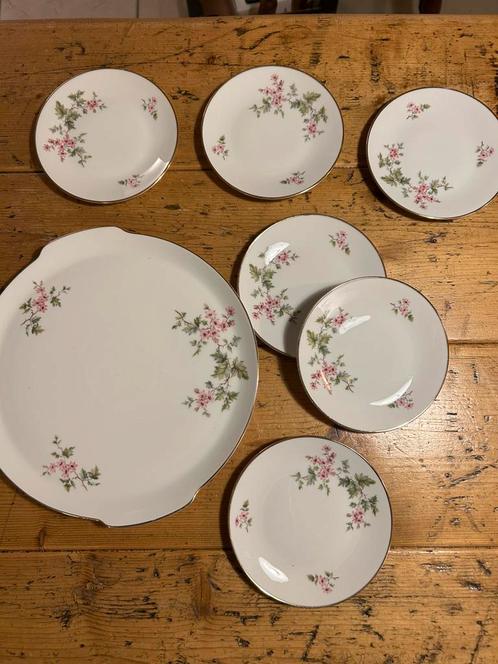 Hutschenreuther taartschaal+gebaksbordjes roze+goud 7-delig, Huis en Inrichting, Keuken | Servies, Zo goed als nieuw, Schaal of Schalen