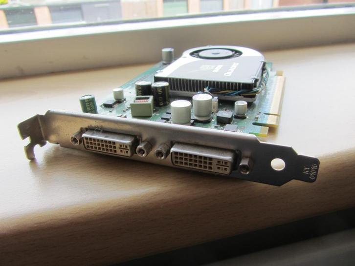 Quadro FX370 / FirePro 2270 / ASUS EAH4350 / Radeon HD 2400, Computers en Software, Videokaarten, Zo goed als nieuw, Nvidia, PCI-Express 2.0