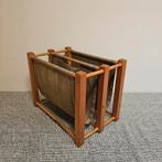 Scandinavische vintage Krantenbak - hout met linnen, Ophalen of Verzenden, Zo goed als nieuw, X, X