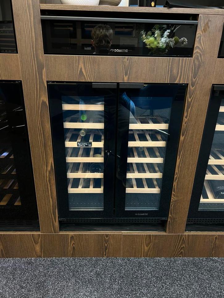 Dometic D42B – onderbouw wijnkoelkast, Witgoed en Apparatuur, Koelkasten en IJskasten, Zo goed als nieuw, Ophalen