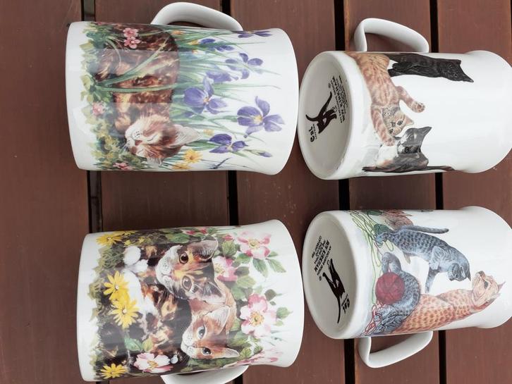 4x Katten Mokken - Roy Kirkham - Fijn Porselein, Huis en Inrichting, Keuken | Servies, Nieuw, Kop(pen) en/of Schotel(s), Overige stijlen