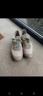Veja sneakers maat 38/39, Kleding | Dames, Schoenen, Ophalen of Verzenden, Zo goed als nieuw, Sneakers of Gympen