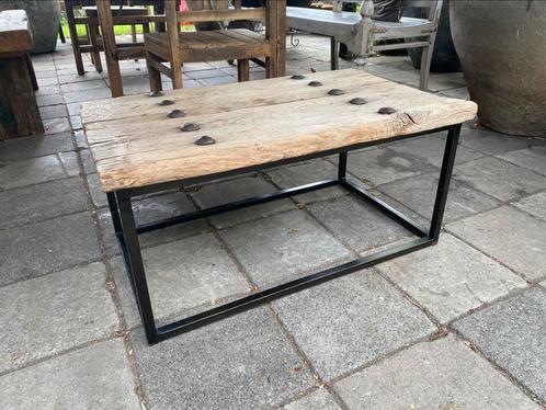 Stoere salontafel, Huis en Inrichting, Tafels | Salontafels, Zo goed als nieuw, Minder dan 50 cm, 50 tot 100 cm, 100 tot 150 cm
