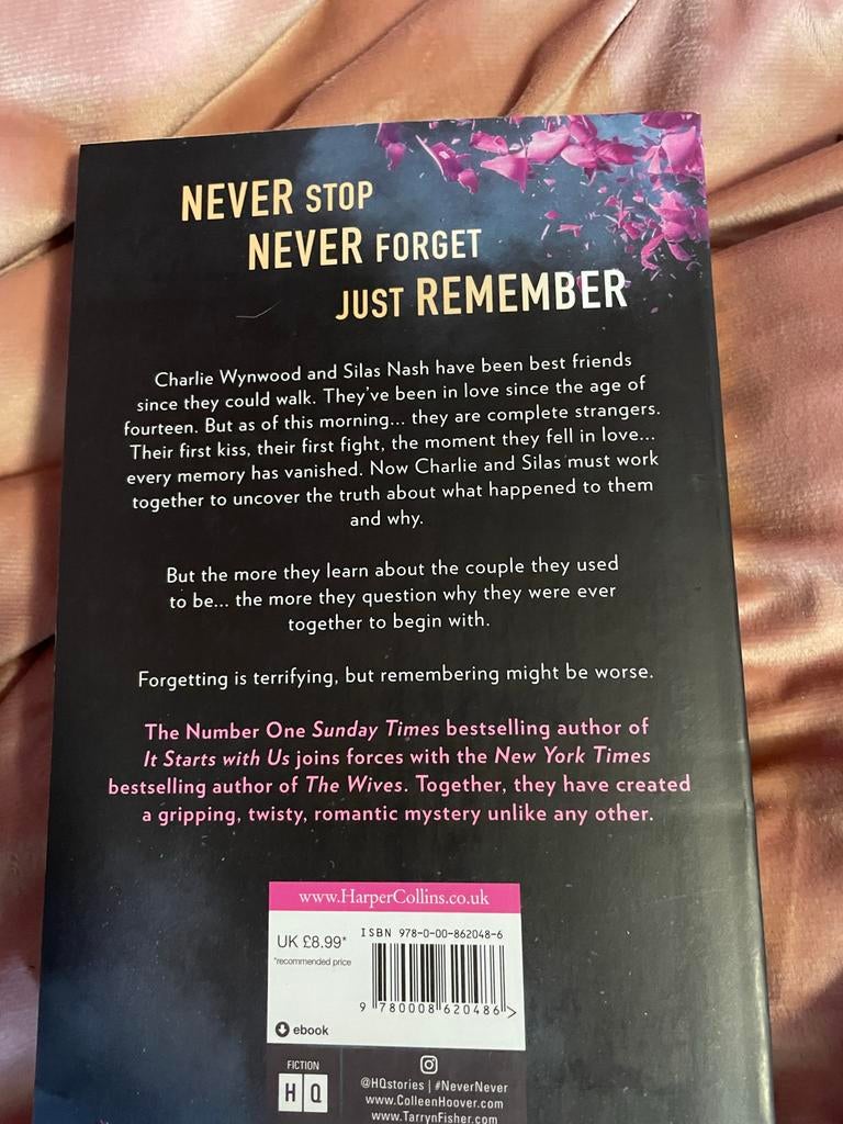 Never Never - Colleen Hoover (Zo goed als nieuw), Boeken, Romans, Ophalen, Zo goed als nieuw, Nederland