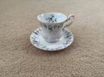 Theekop en schotel Royal Albert Memory Lane, Antiek en Kunst, Antiek | Servies los, Ophalen of Verzenden