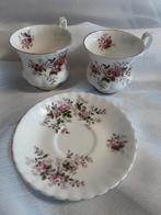 ROYAL ALBERT Lavender rose 2 kopjes & schoteltje, Verzamelen, Porselein, Kristal en Bestek, Ophalen of Verzenden, Zo goed als nieuw